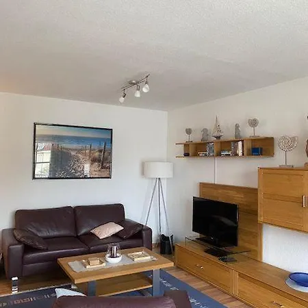 Appartement Haus-olymp-apartement-01-kuehlungsborn-nur-50-m-bis-zum-strand-ca-50-m2-2-raeume-sehr-gepflegt Ostseebad Kühlungsborn