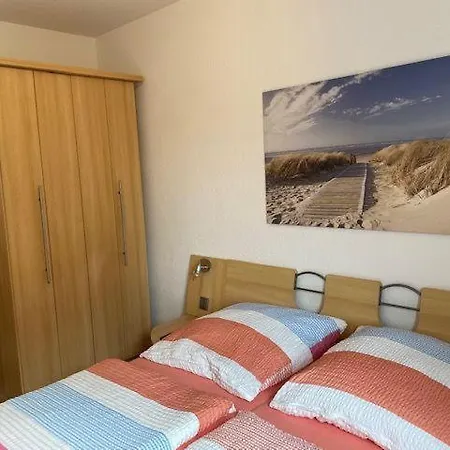 Haus Olymp 01 Nur 50 M Bis Zum Ca. 50 M2 2 Räume Sehr Gepflegt Ostseebad Kühlungsborn